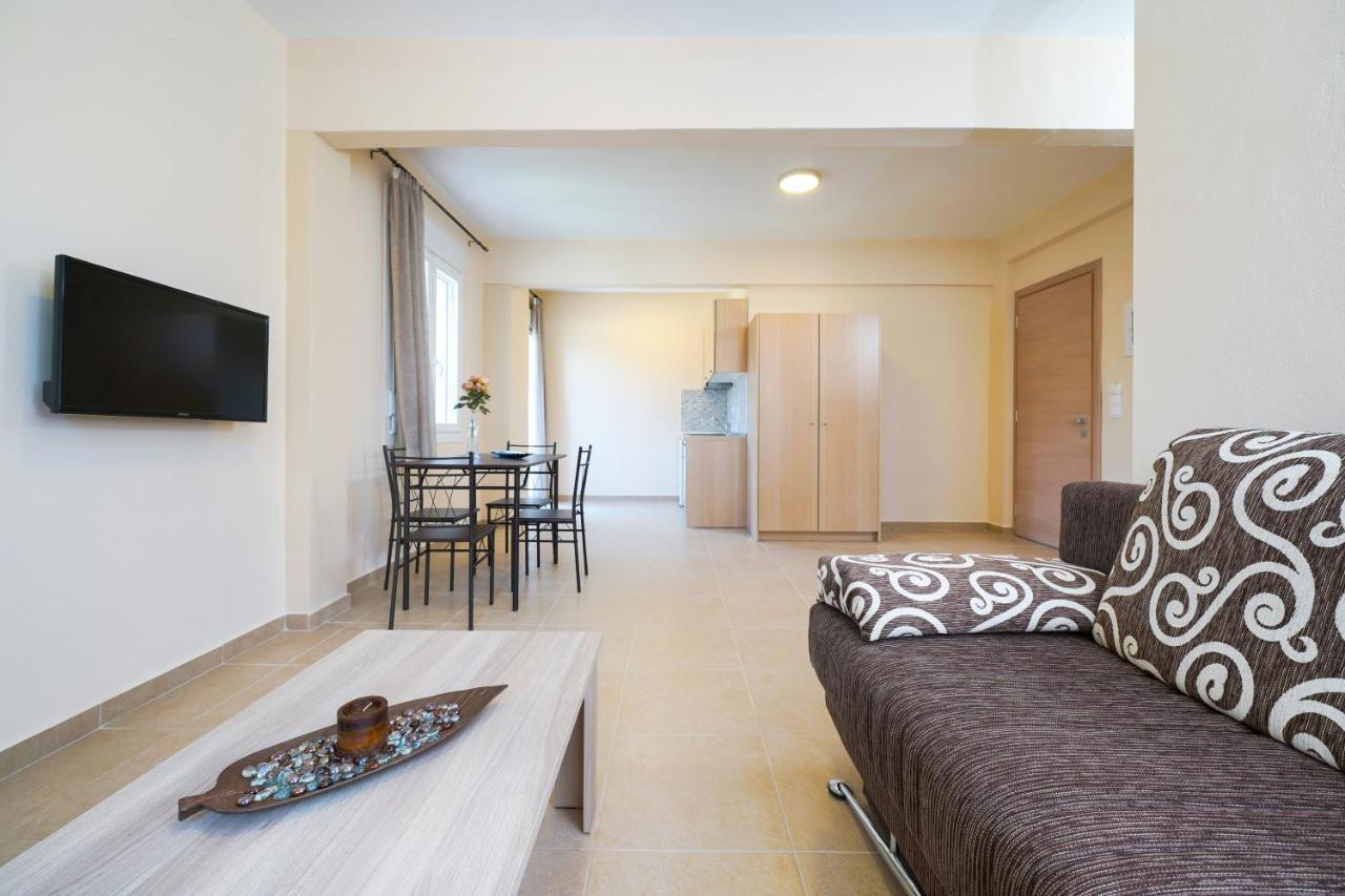 Theodore Apartments Skála Marión Екстериор снимка