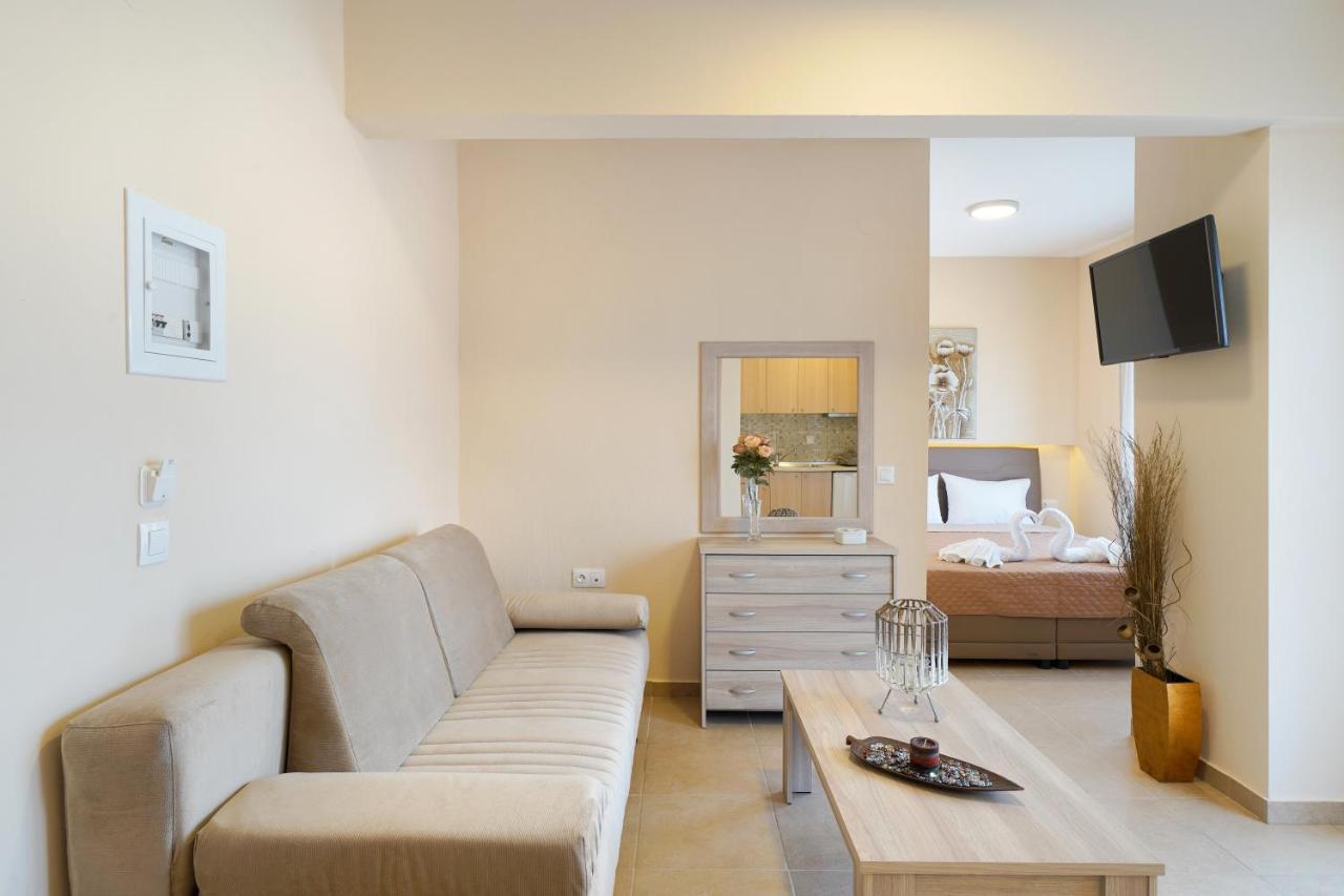 Theodore Apartments Skála Marión Екстериор снимка