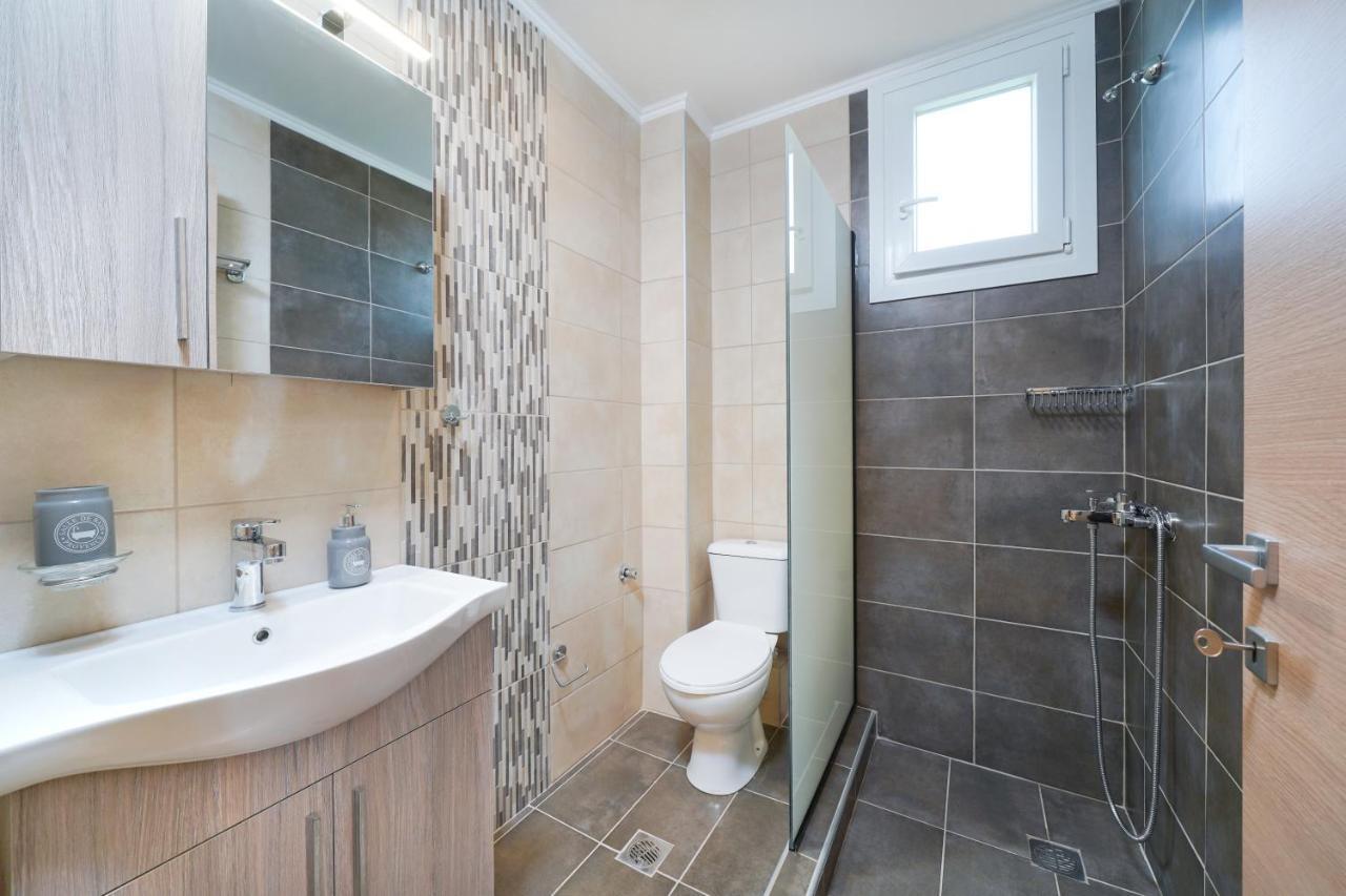 Theodore Apartments Skála Marión Екстериор снимка