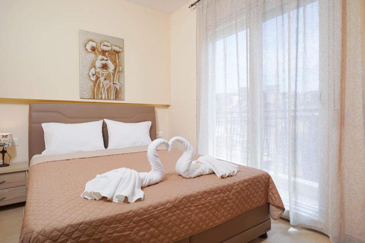 Theodore Apartments Skála Marión Екстериор снимка